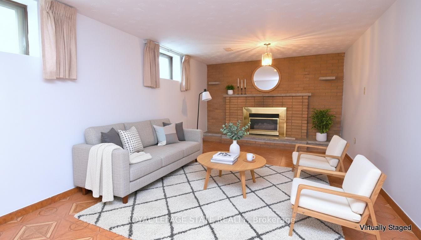 Detached House for sale at 36 Glassco Avenue, Hamilton, Ontario, L8H 5Z6 - McQuesten - MLS: X12895418