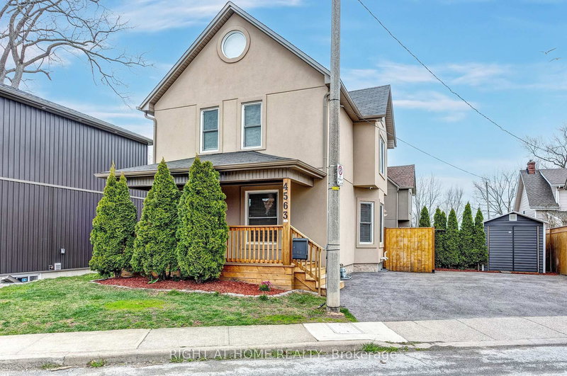 4563 Ryerson Cres, Niagara Falls, L2E 1E3 | Image 2