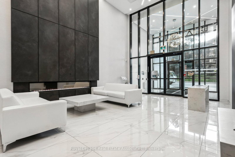 1702 - 15 Queen St S, Hamilton, L8P 0C6 | Image 3