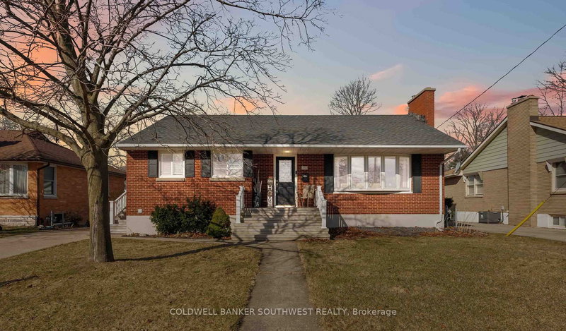 home for sale on 1569 Indian Road N