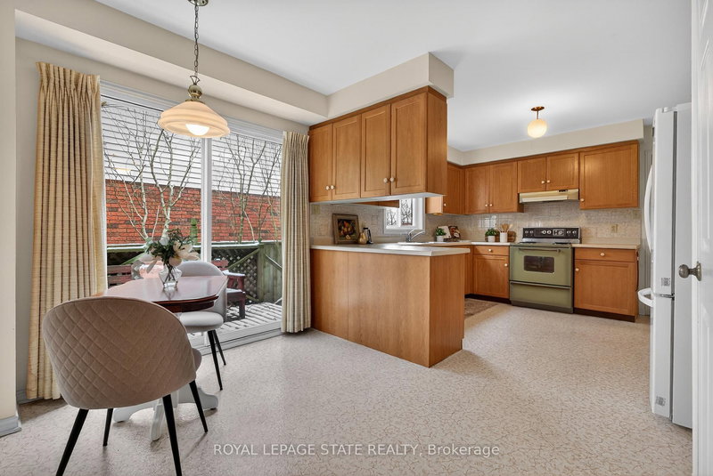 133 Central Ave, Grimsby, L3M 4Z3 | Image 3