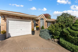 7799 Yvette Crescent