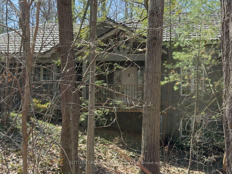 10297 Dogwood Cres, Lambton Shores, N0M 1T0 | Image 3