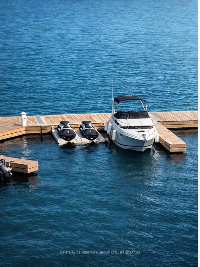 306 - 129 South Street