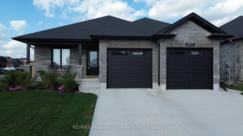 home for sale on 1095 Kincaid Street W