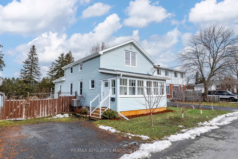 home for sale on 323 Eighth Street E