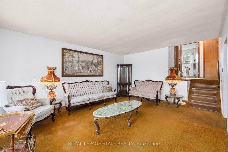 33 Orlanda Rd, Hamilton, L8G 2K3 | Image 3