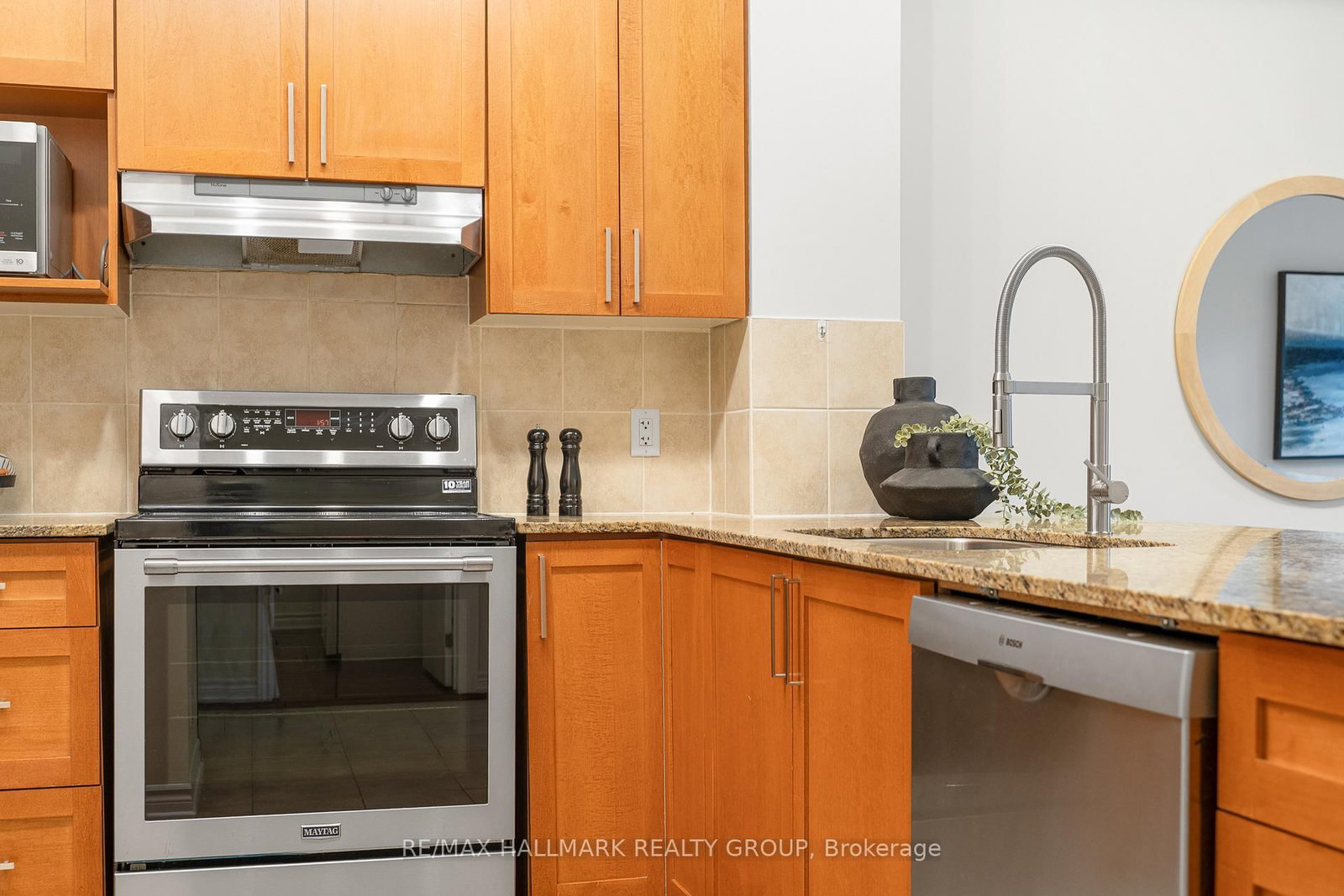 205 Bolton Street, Unit 129 - Photo 27