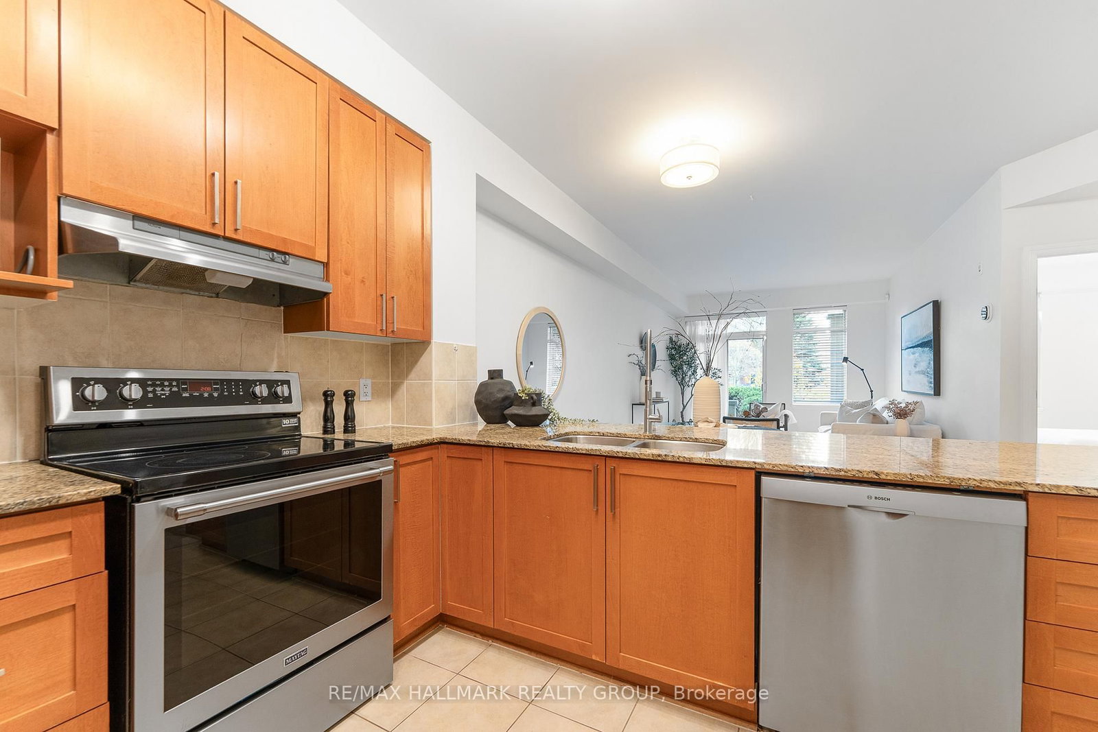 205 Bolton Street, Unit 129 - Photo 28