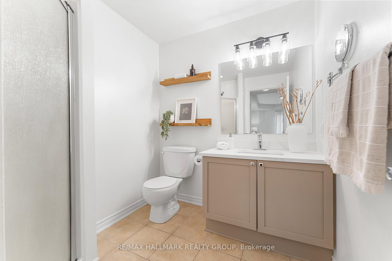 205 Bolton Street, Unit 129 - Photo 37