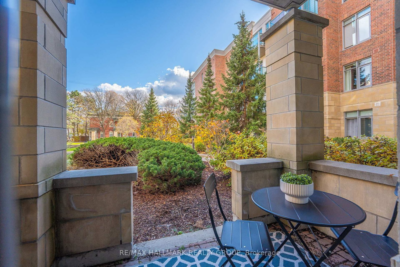 205 Bolton Street, Unit 129 - Photo 44