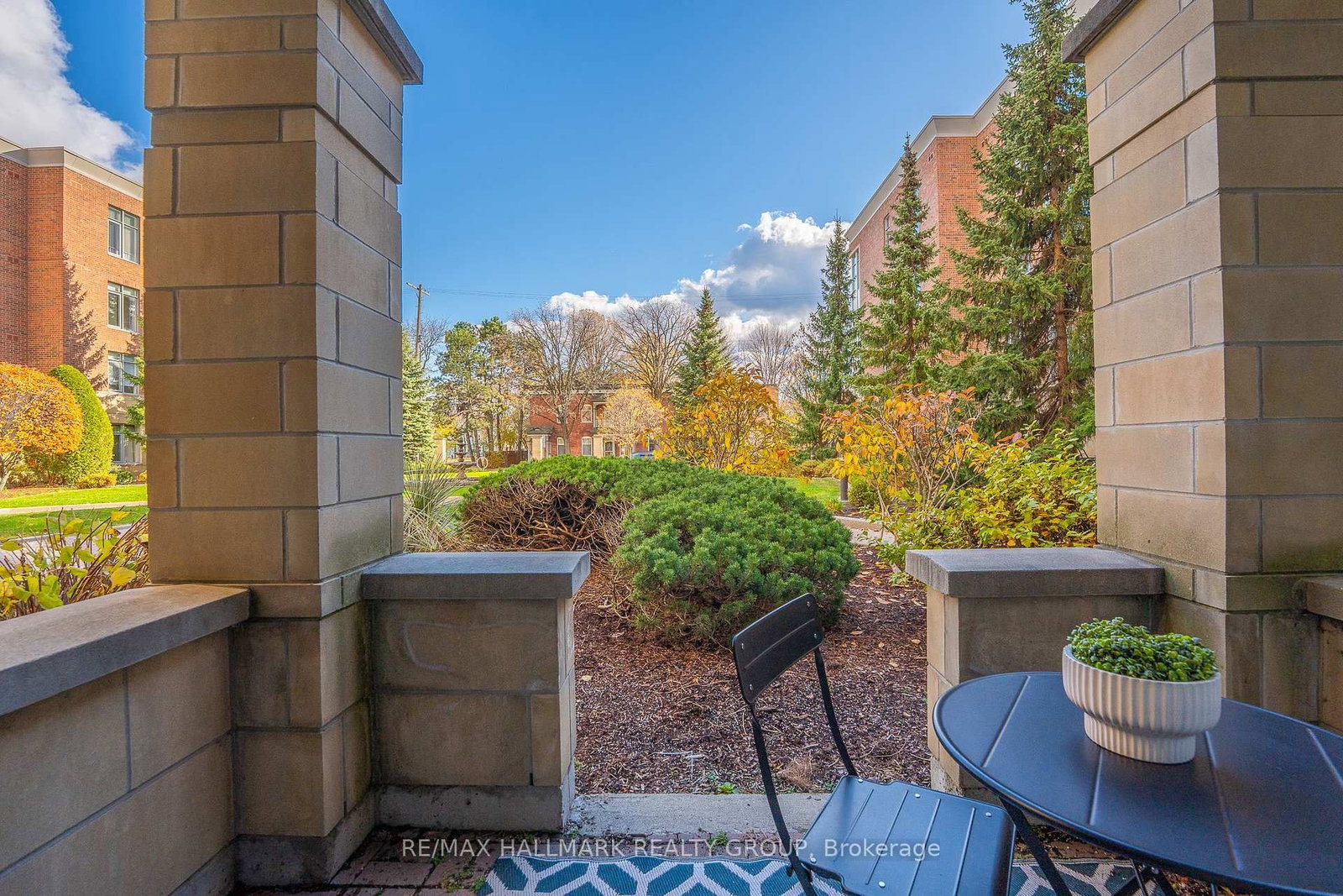 205 Bolton Street, Unit 129 - Photo 45