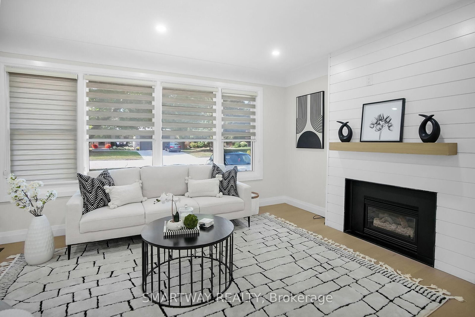 Detached House for sale at 633 Donegal Drive, London North, Ontario, N6H 3H6 - North P - MLS: X12896518