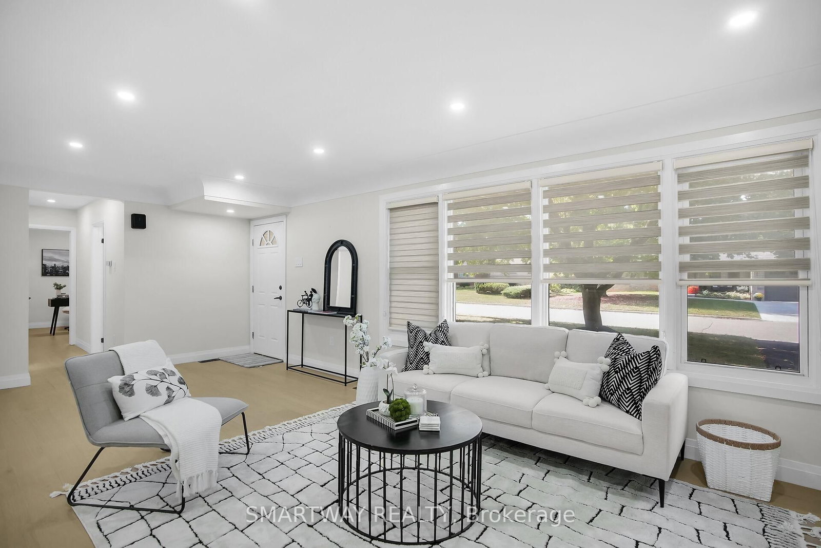 Detached House for sale at 633 Donegal Drive, London North, Ontario, N6H 3H6 - North P - MLS: X12896518