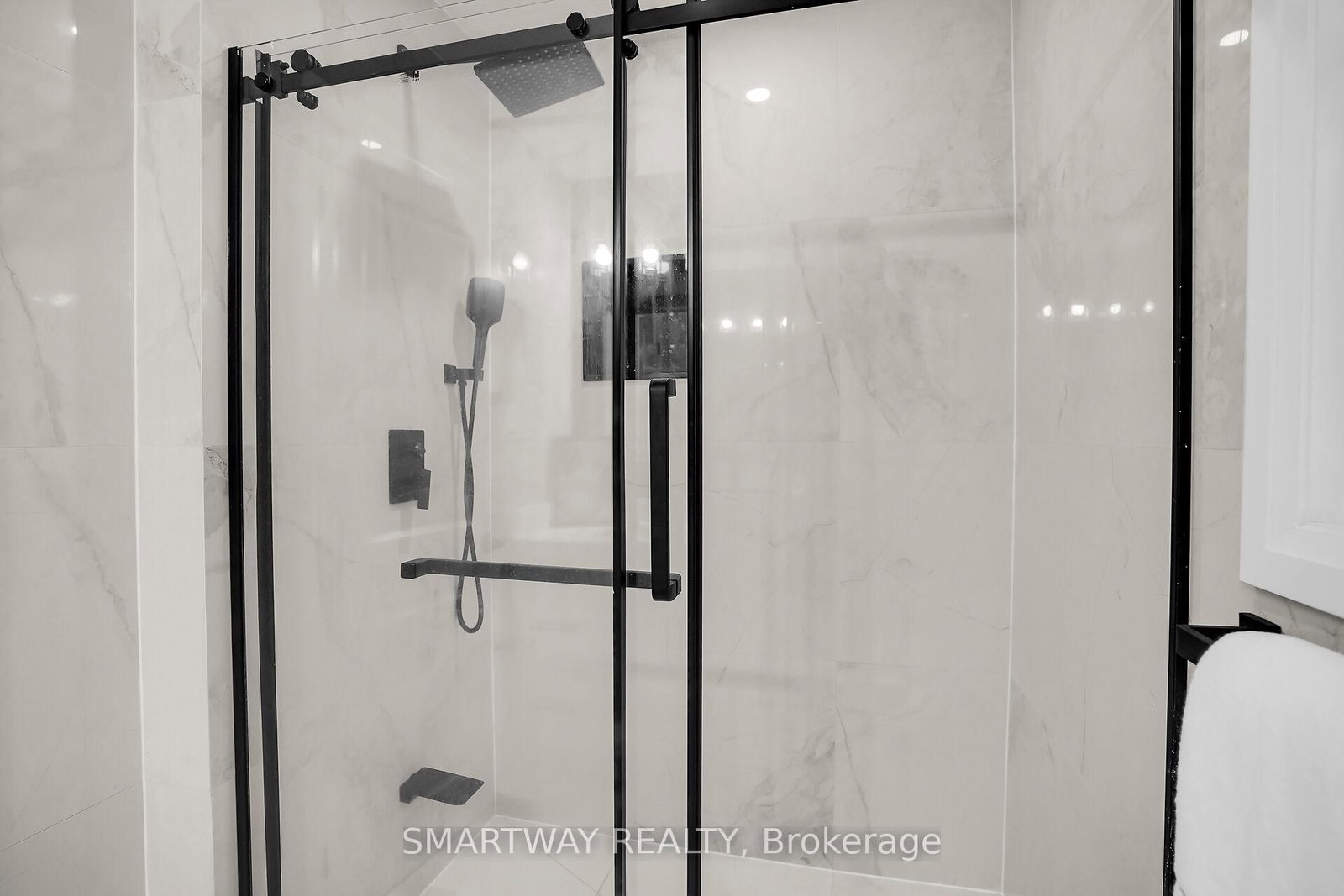 Detached House for sale at 633 Donegal Drive, London North, Ontario, N6H 3H6 - North P - MLS: X12896518