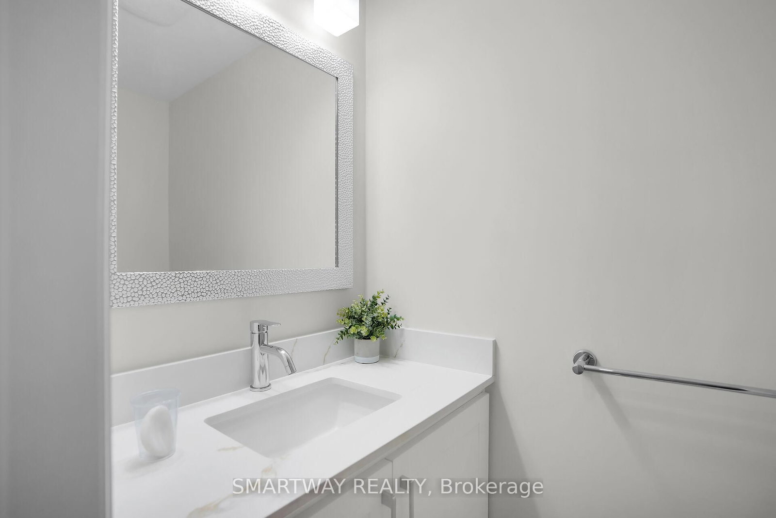 Detached House for sale at 633 Donegal Drive, London North, Ontario, N6H 3H6 - North P - MLS: X12896518