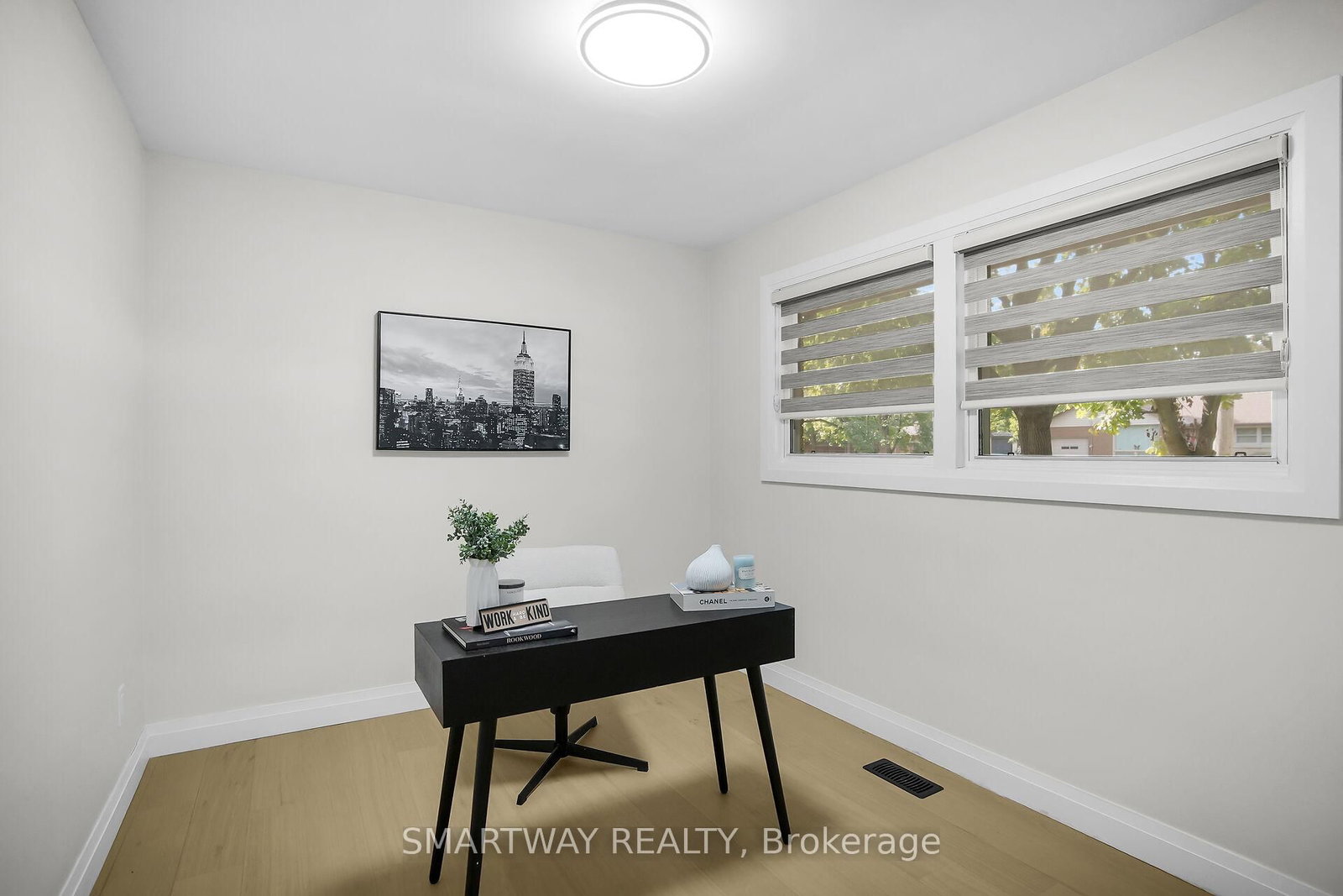 Detached House for sale at 633 Donegal Drive, London North, Ontario, N6H 3H6 - North P - MLS: X12896518