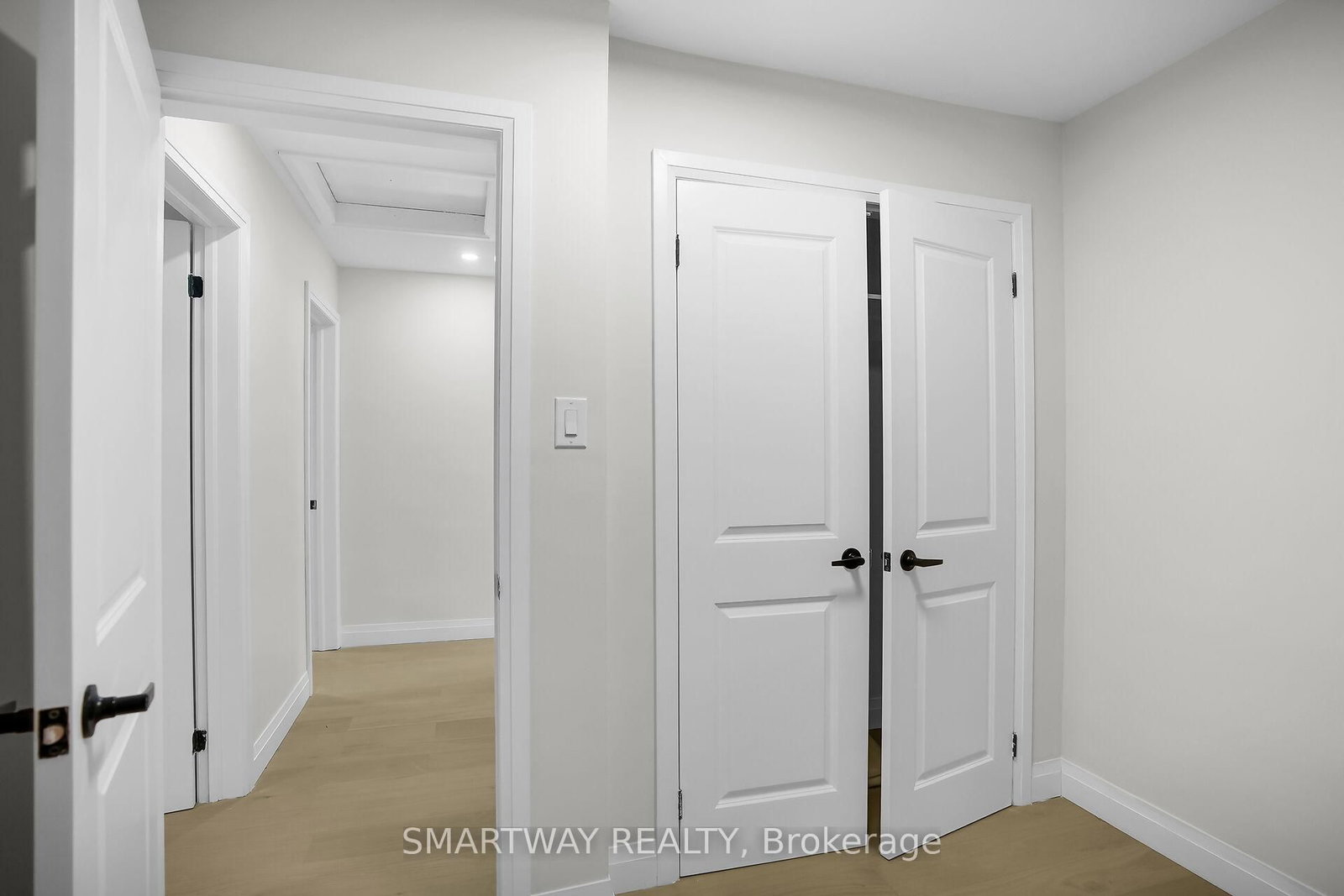 Detached House for sale at 633 Donegal Drive, London North, Ontario, N6H 3H6 - North P - MLS: X12896518