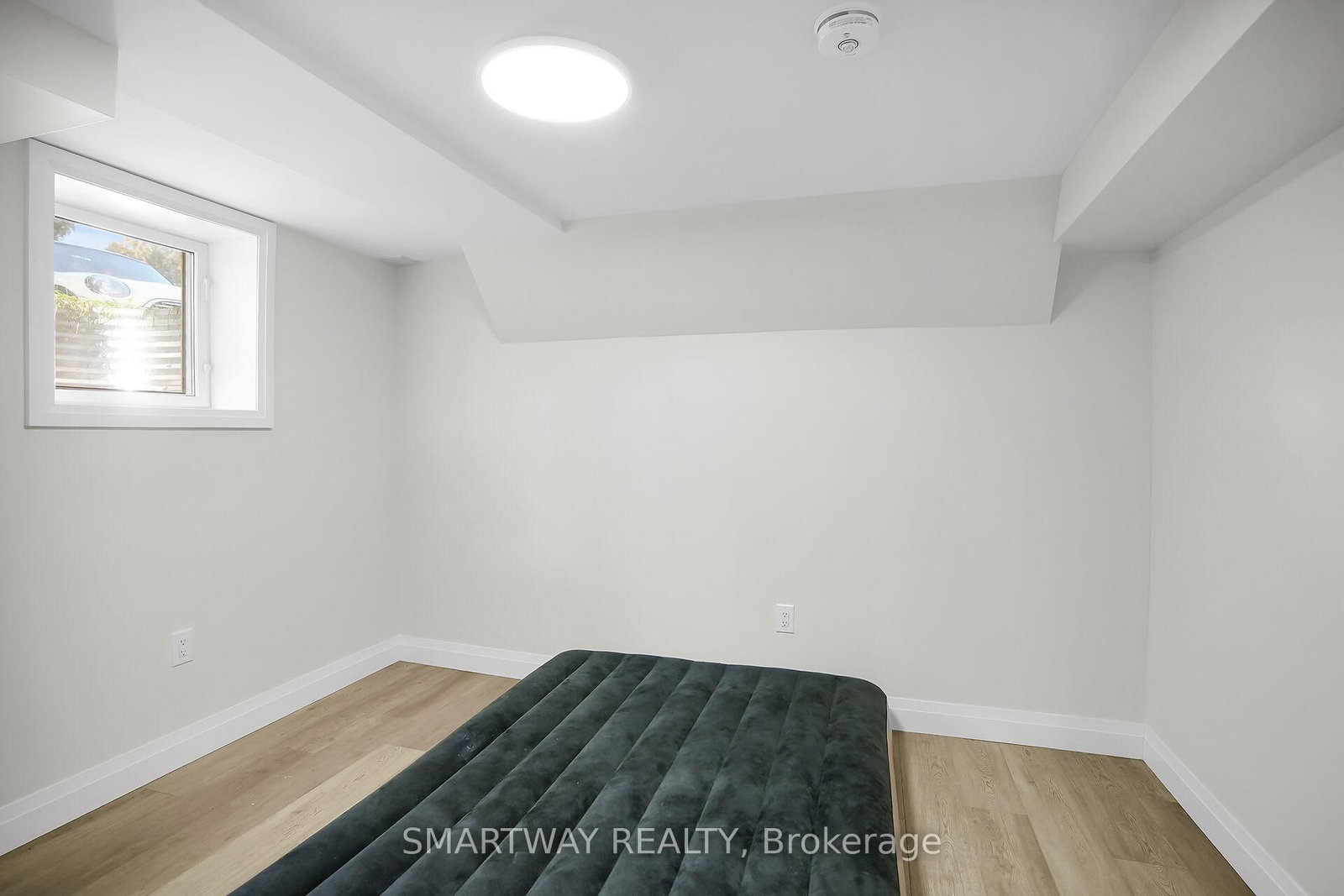 Detached House for sale at 633 Donegal Drive, London North, Ontario, N6H 3H6 - North P - MLS: X12896518