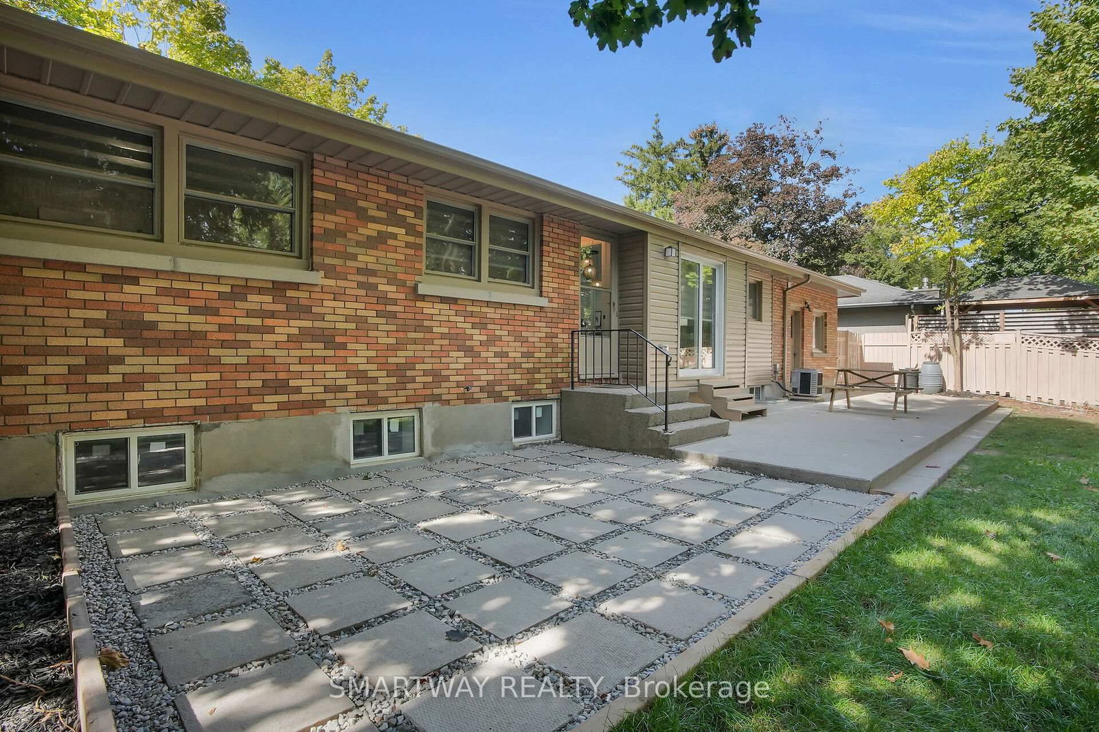 Detached House for sale at 633 Donegal Drive, London North, Ontario, N6H 3H6 - North P - MLS: X12896518