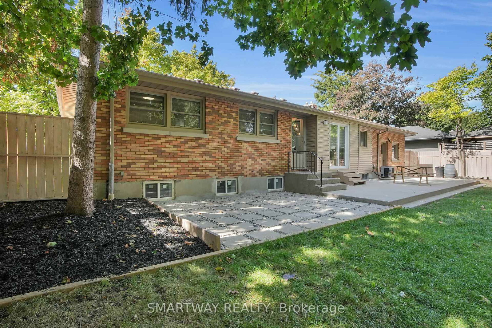 Detached House for sale at 633 Donegal Drive, London North, Ontario, N6H 3H6 - North P - MLS: X12896518