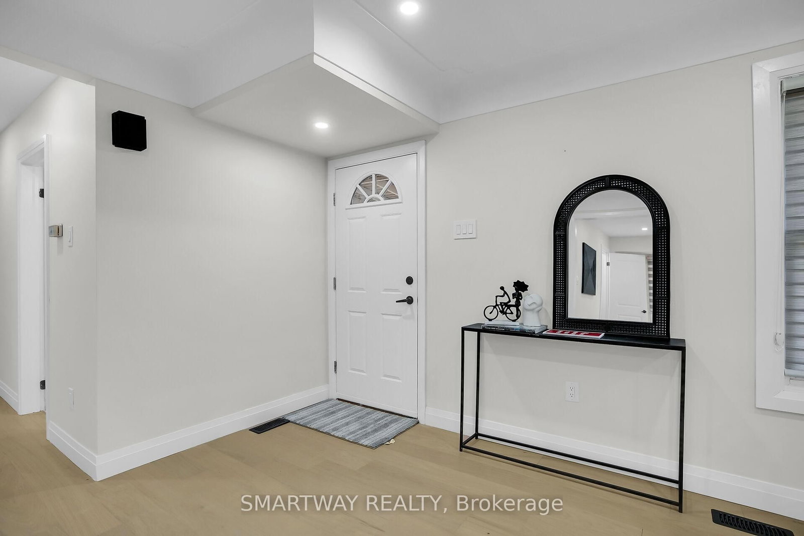 Detached House for sale at 633 Donegal Drive, London North, Ontario, N6H 3H6 - North P - MLS: X12896518