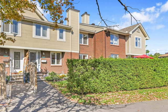 102 - 1785 Cabaret Lane