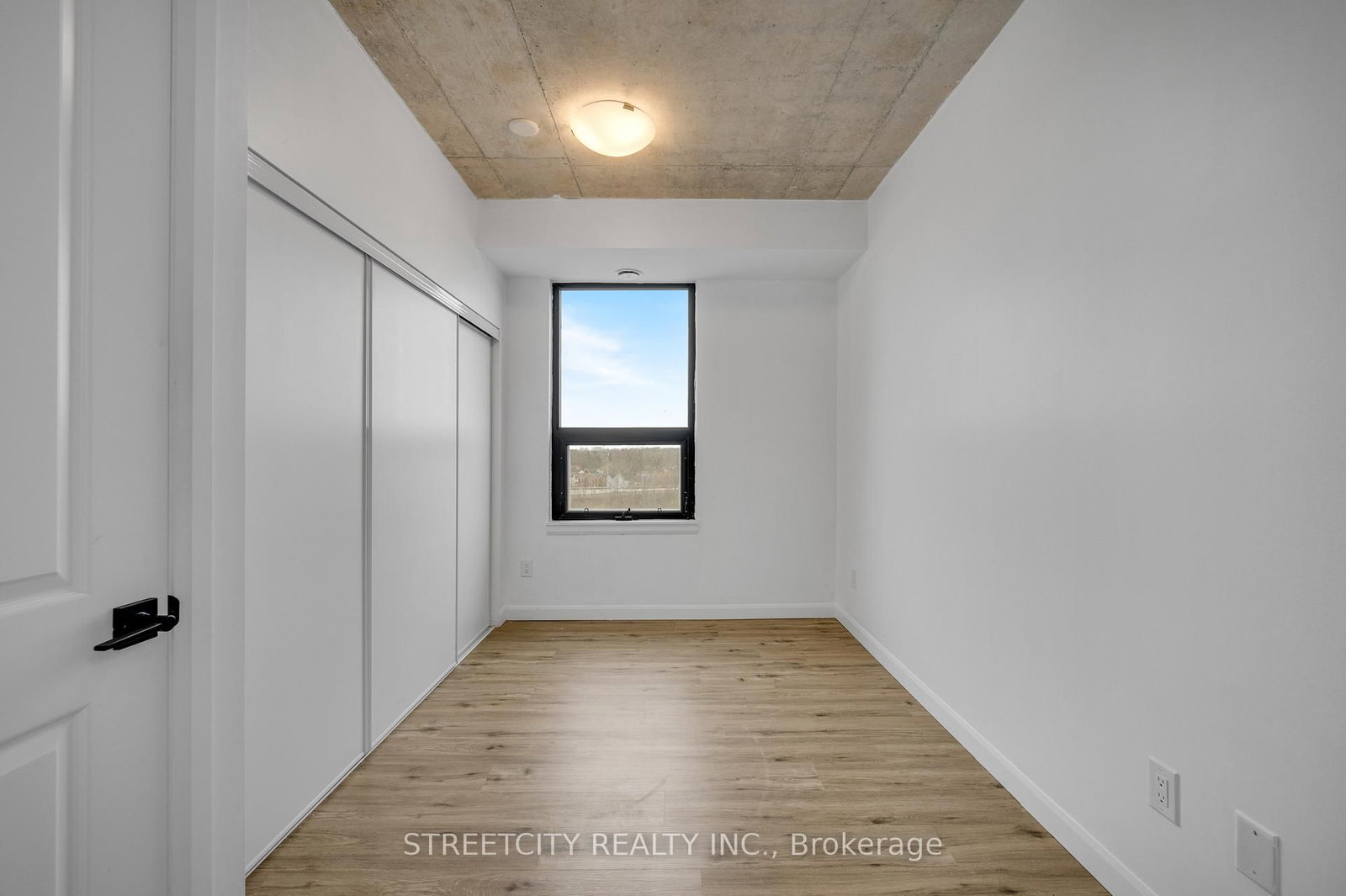 7 Erie Avenue, Unit 606 - Photo 13