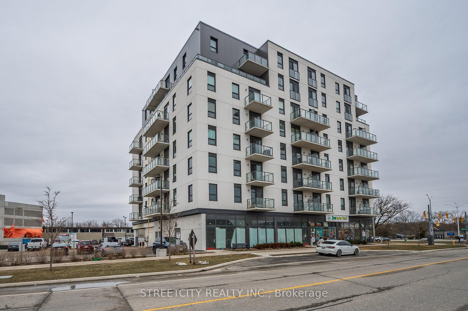 7 Erie Avenue, Unit 606 - Photo 23