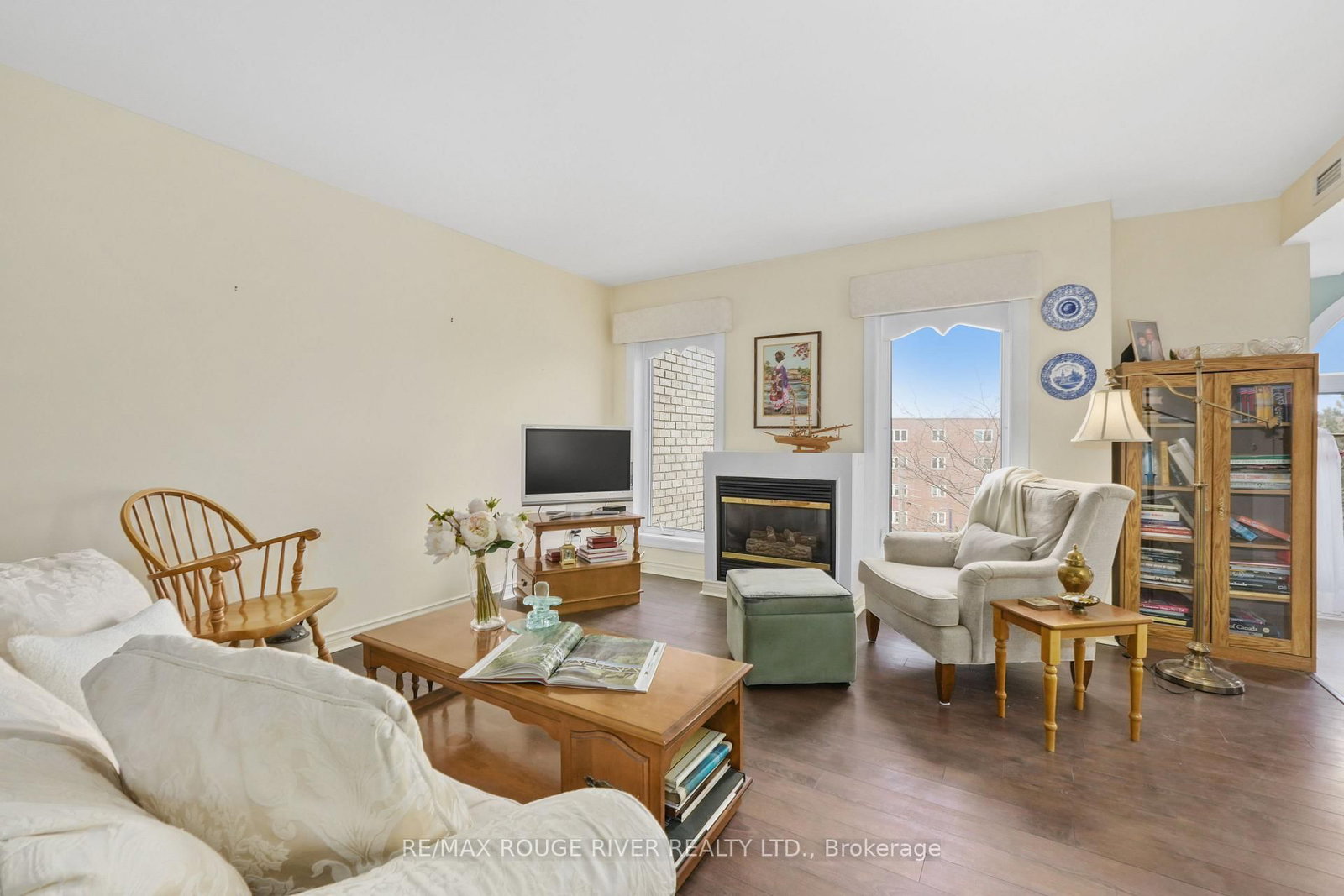107 Marisa Lane • #403 • Cobourg, ON photo 11