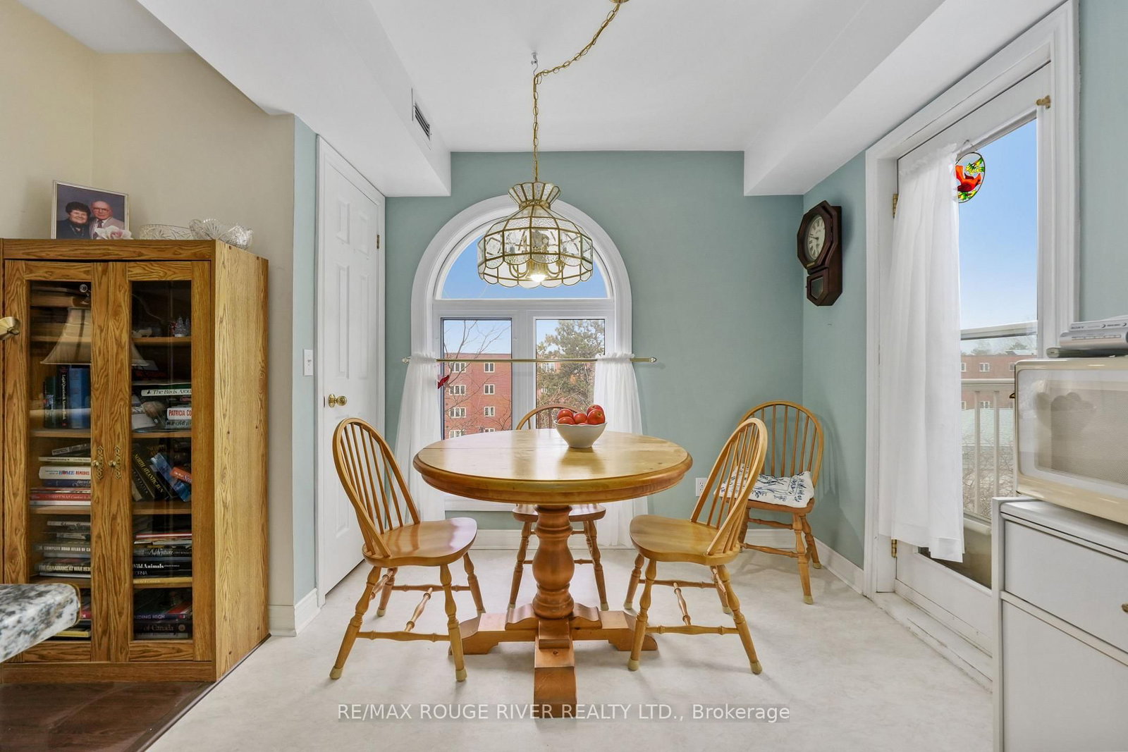 107 Marisa Lane • #403 • Cobourg, ON photo 8