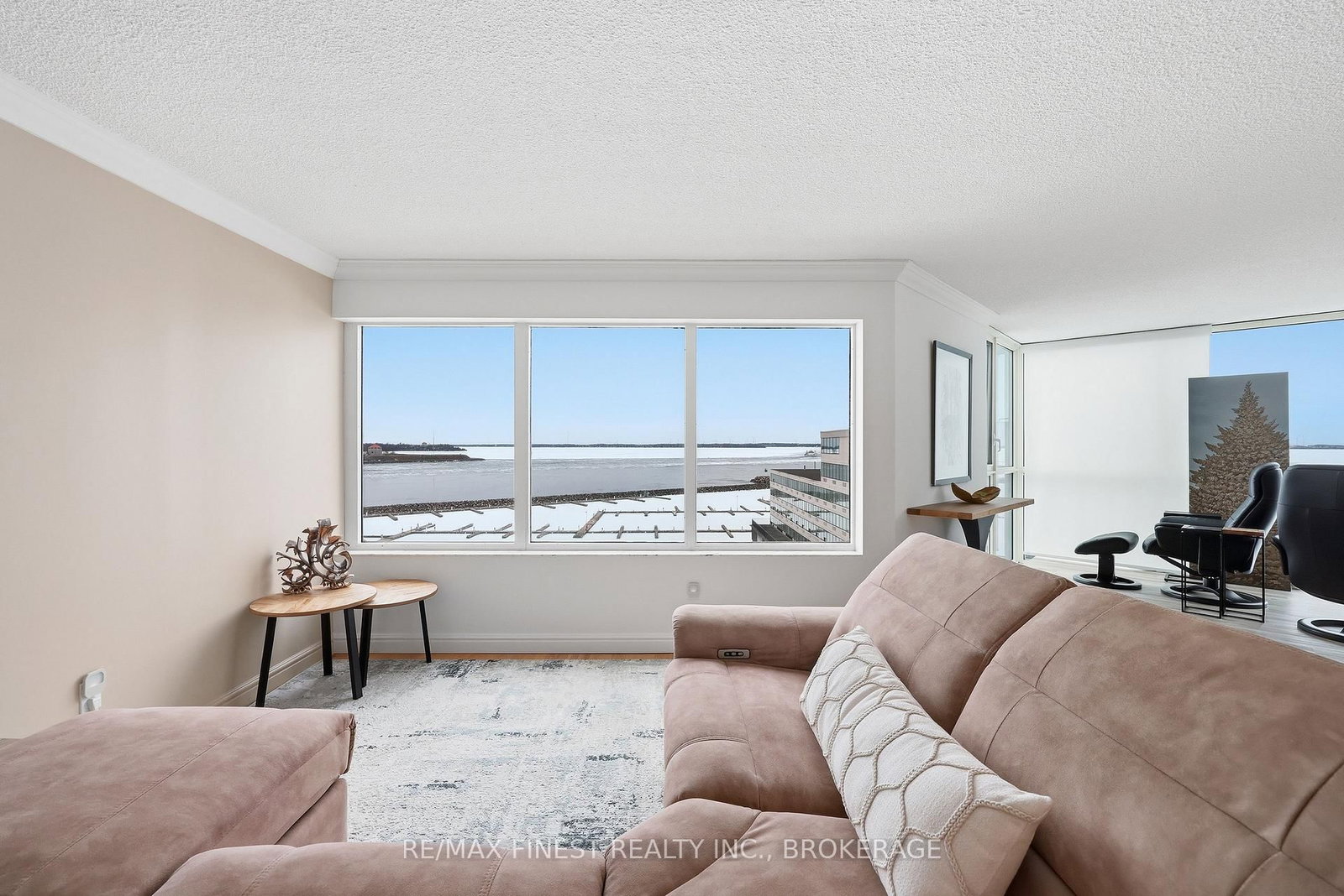 185 Ontario Street, Unit 608 - Photo 8