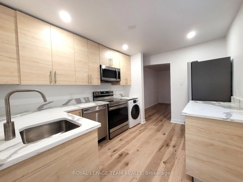 2 - 145 St Andrew St, Ottawa, K1N 5G3 | Image 2