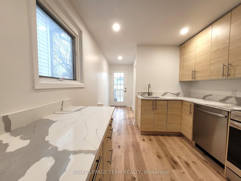 2 - 145 St Andrew St, Ottawa, K1N 5G3 | Image 3