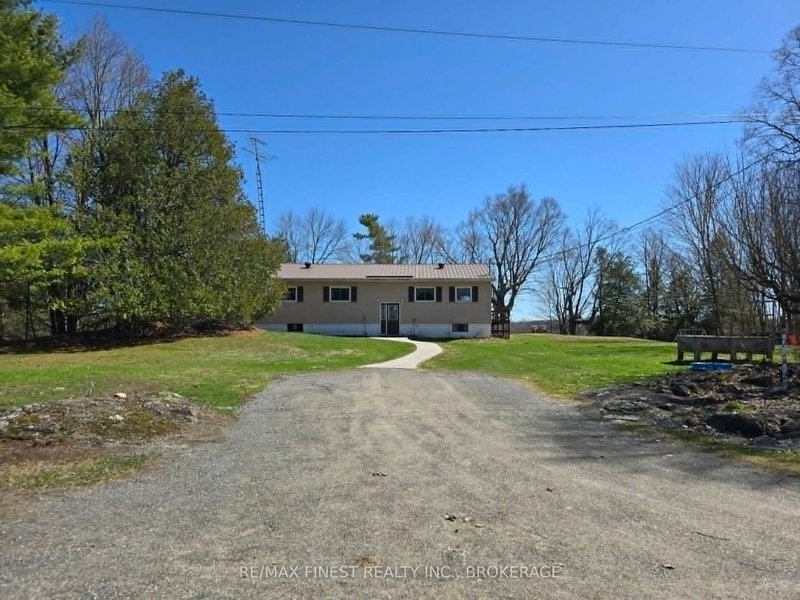 1182 Clement Rd, Sharbot Lake, K0H 2P0 | Image 2