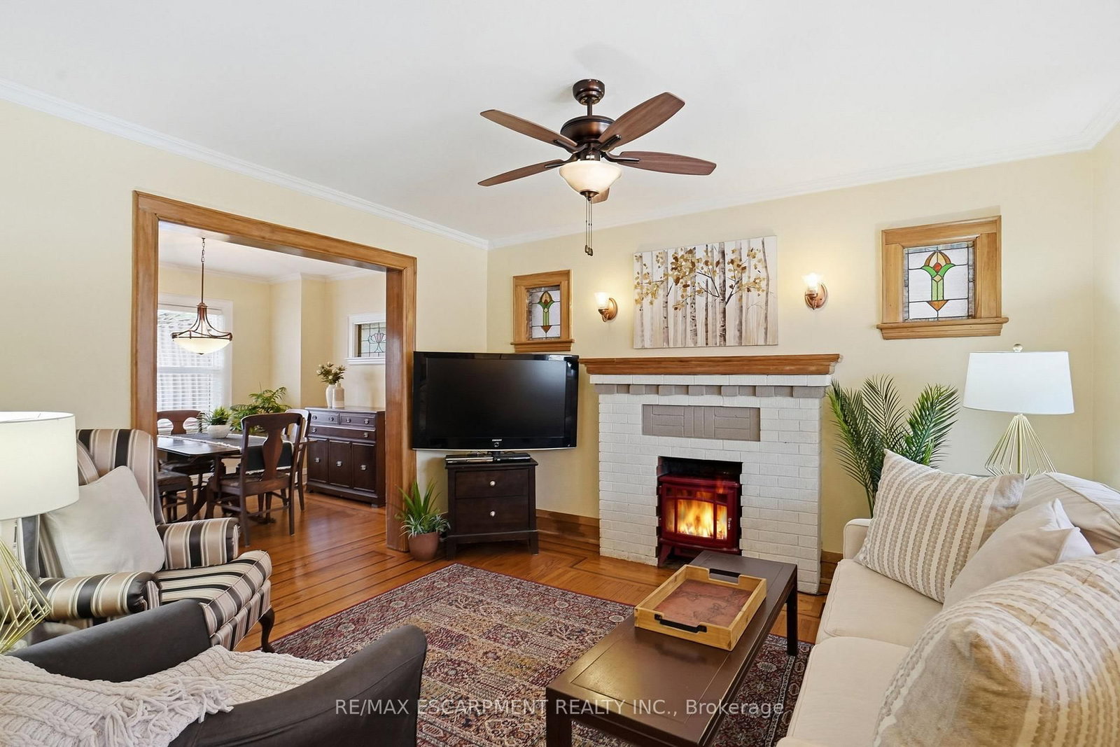 Detached House for sale at 223 Park Row, Hamilton, Ontario, L8K 2K4 - Delta - MLS: X12897048