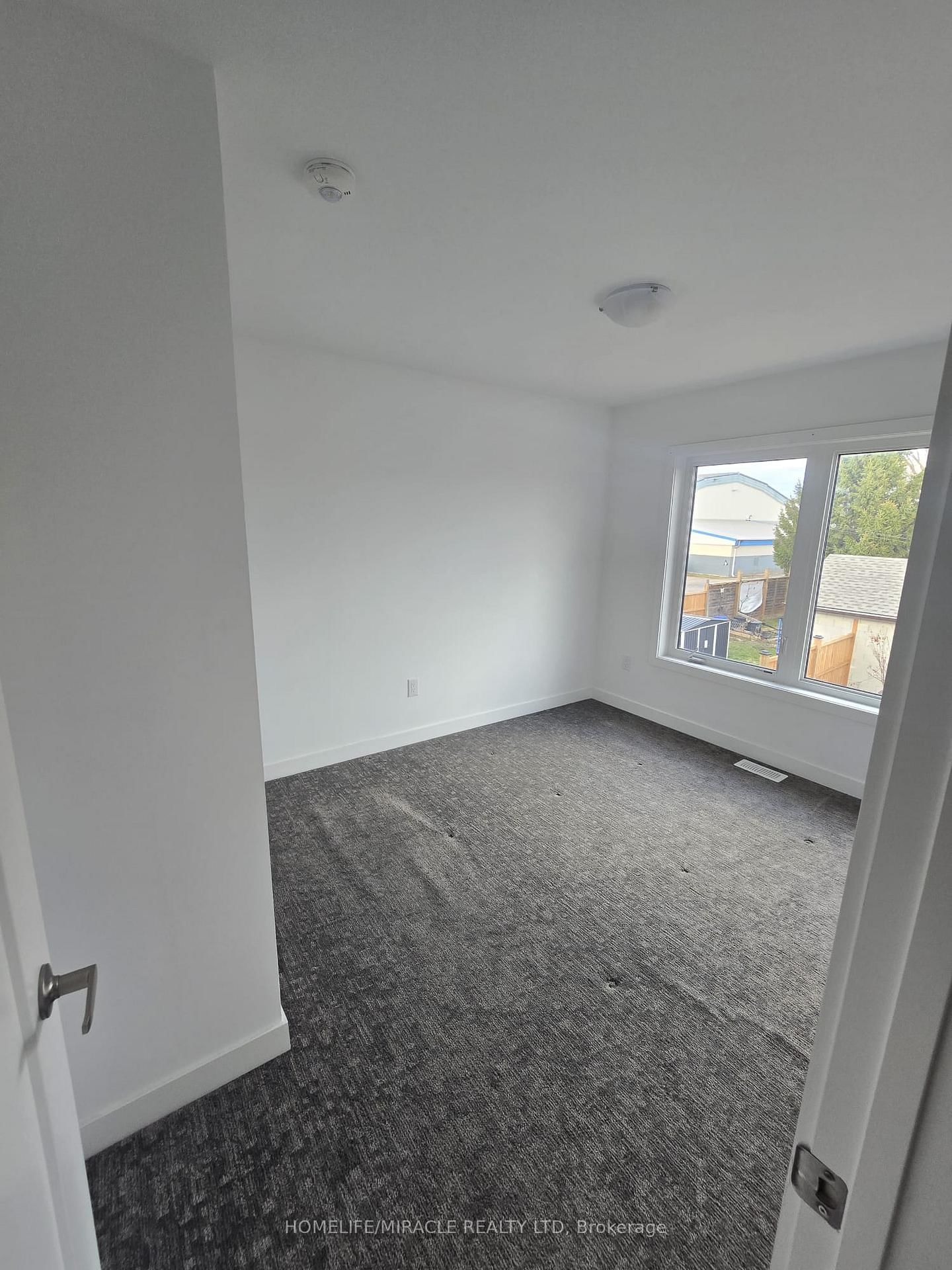 18 Marina Palace E - Photo 18