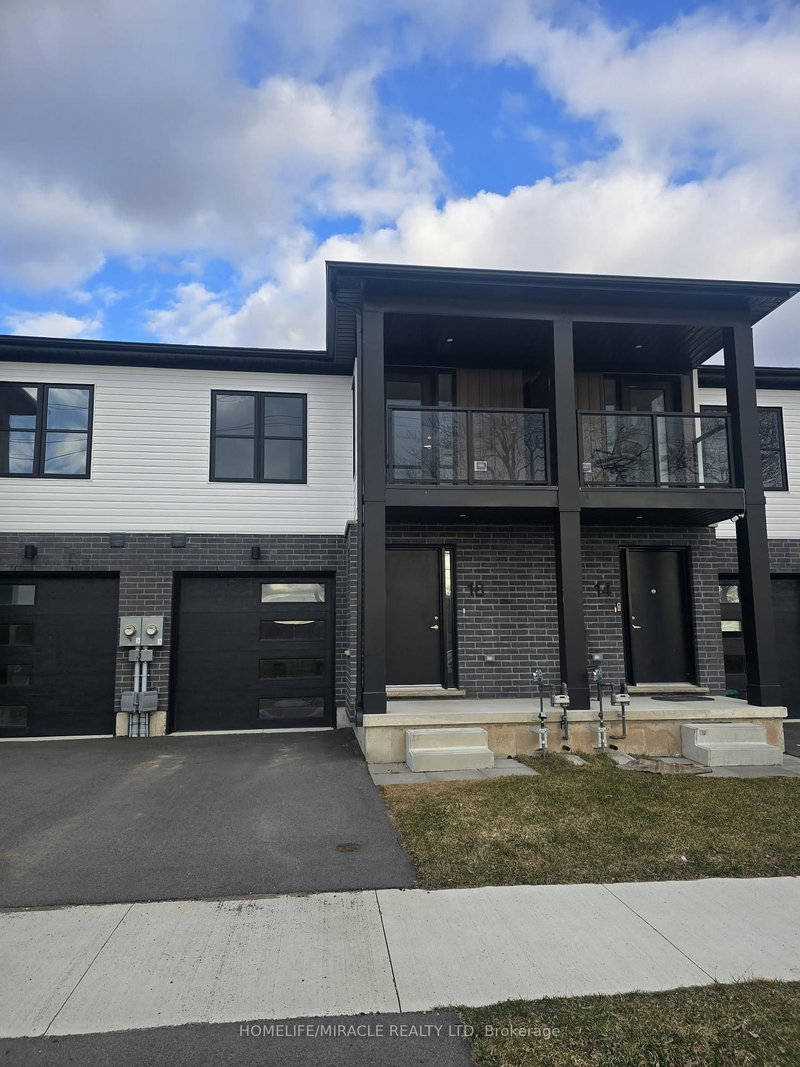 18 Marina Palace E, Welland, L3B 0N7 | Image 2