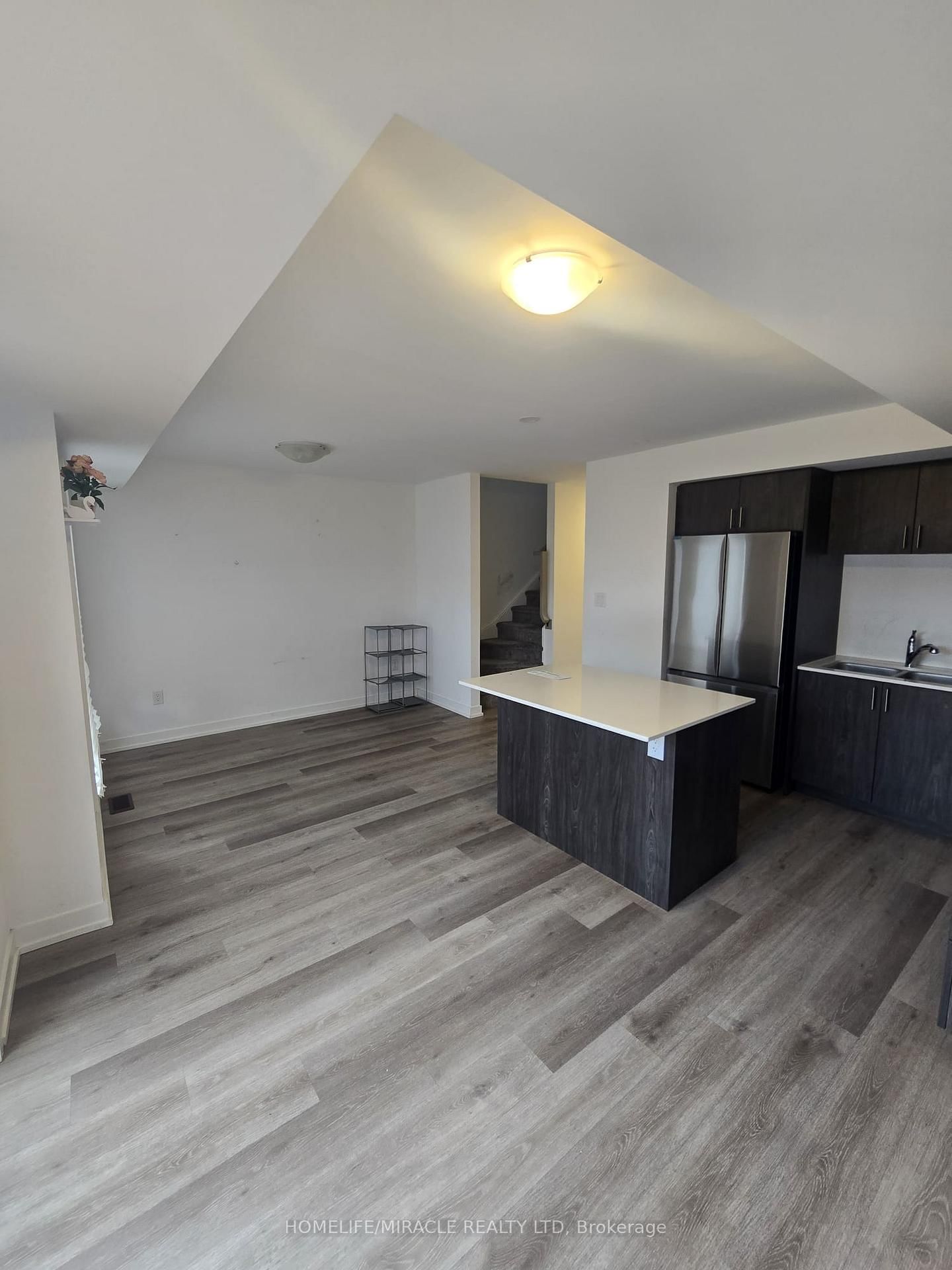 18 Marina Palace E - Photo 6