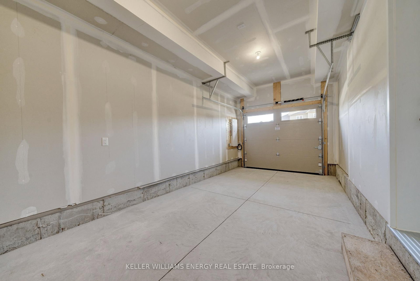 17 Markland Avenue • Prince Edward County, ON photo 23