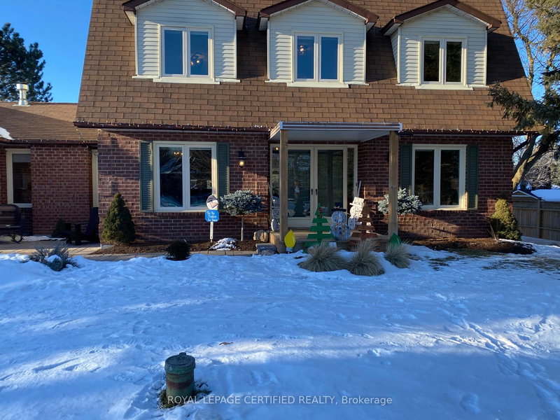 home for lease on 1 Sandalwood Drive