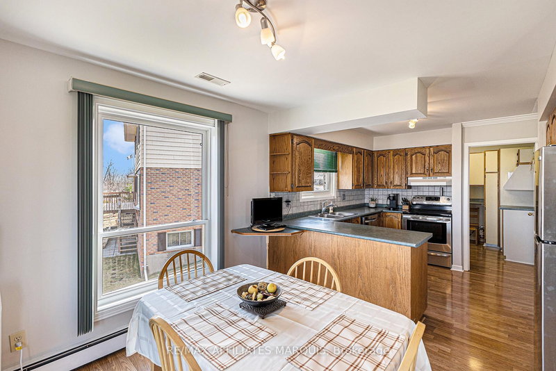 74 Colonel By Cres, Smiths Falls, K7A 5B6 | Image 3