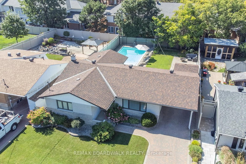 1588 Maxime St, Ottawa, K1B 3L1 | Image 2