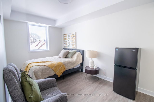 203 - 994 BRONSON Avenue