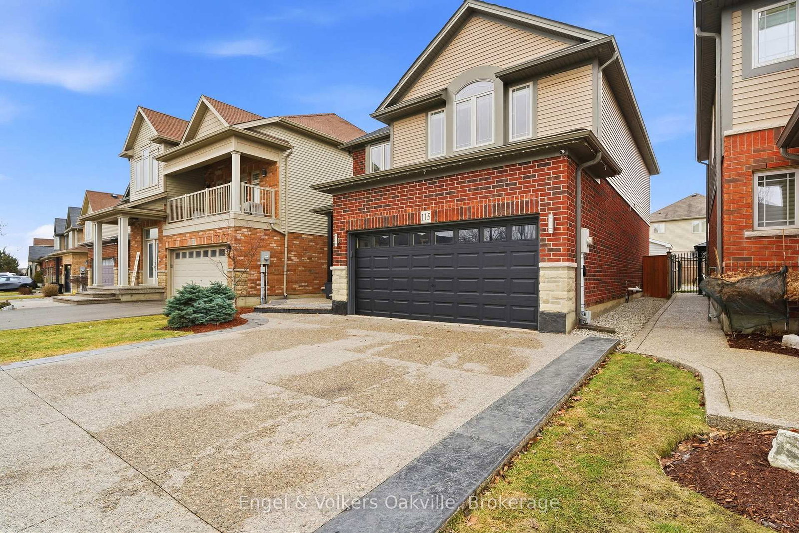 Detached House for sale at 115 Pumpkin Pass, Hamilton, Ontario, L0R 1C0 - Binbrook - MLS: X12898176