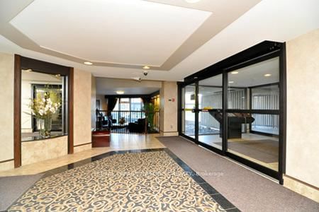 906 - 1081 Ambleside Dr, Ottawa, K2B 8C8 | Image 3