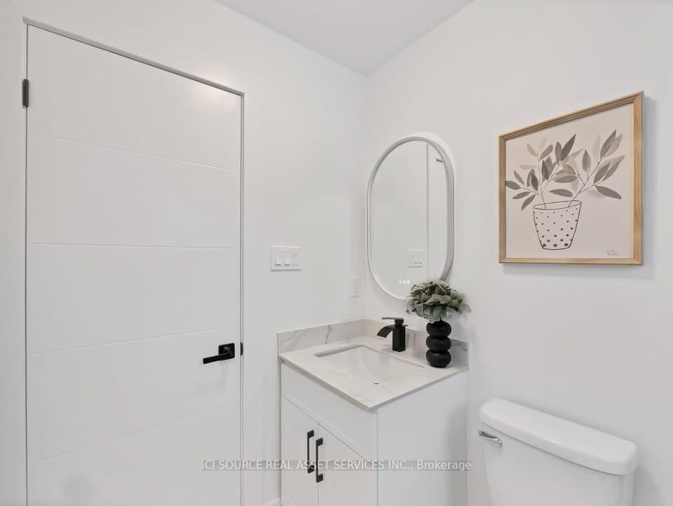 Semi-Detached House for lease at 20 Hill Street, Hamilton, Ontario, L8P 1W7 - Kirkendall - MLS: X12898280