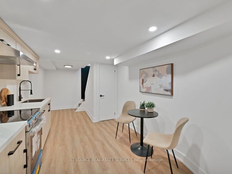 Semi-Detached House for lease at 20 Hill Street, Hamilton, Ontario, L8P 1W7 - Kirkendall - MLS: X12898280