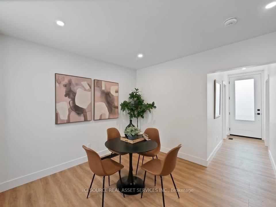 Semi-Detached House for lease at 20 Hill Street, Hamilton, Ontario, L8P 1W7 - Kirkendall - MLS: X12898280