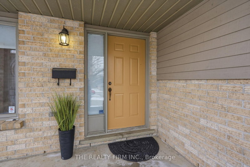 home for sale on 56-1500 Richmond Street